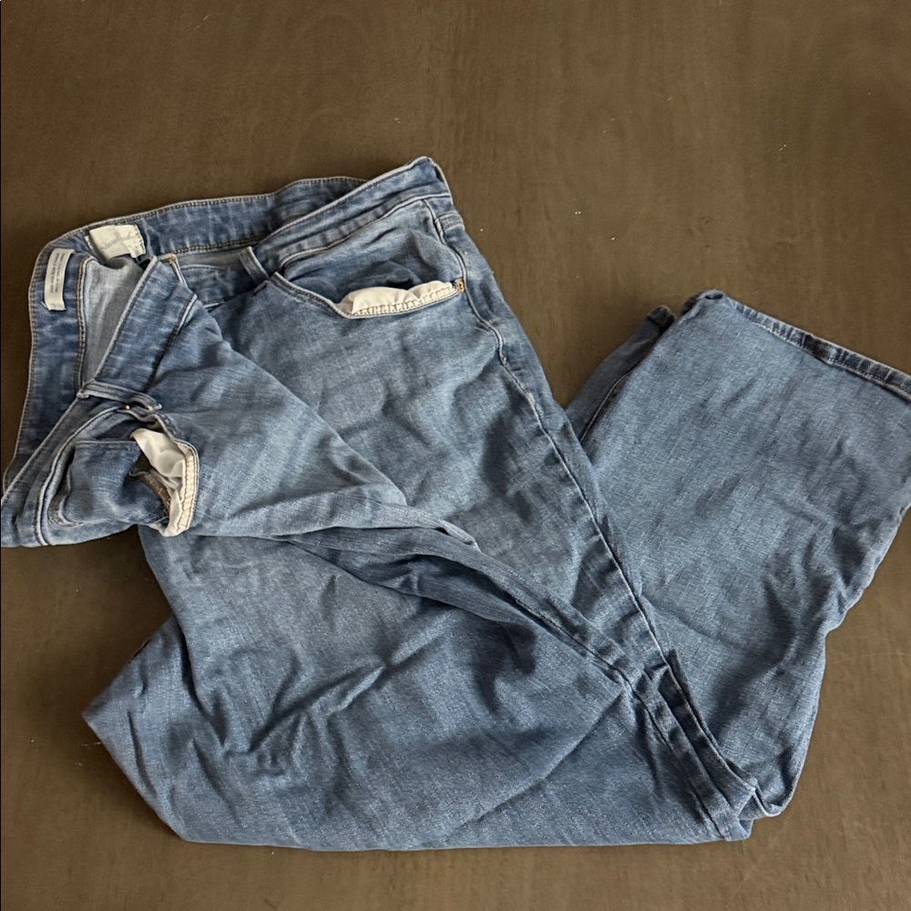 Universal Thread Women's Straight Leg Jeans in Blue